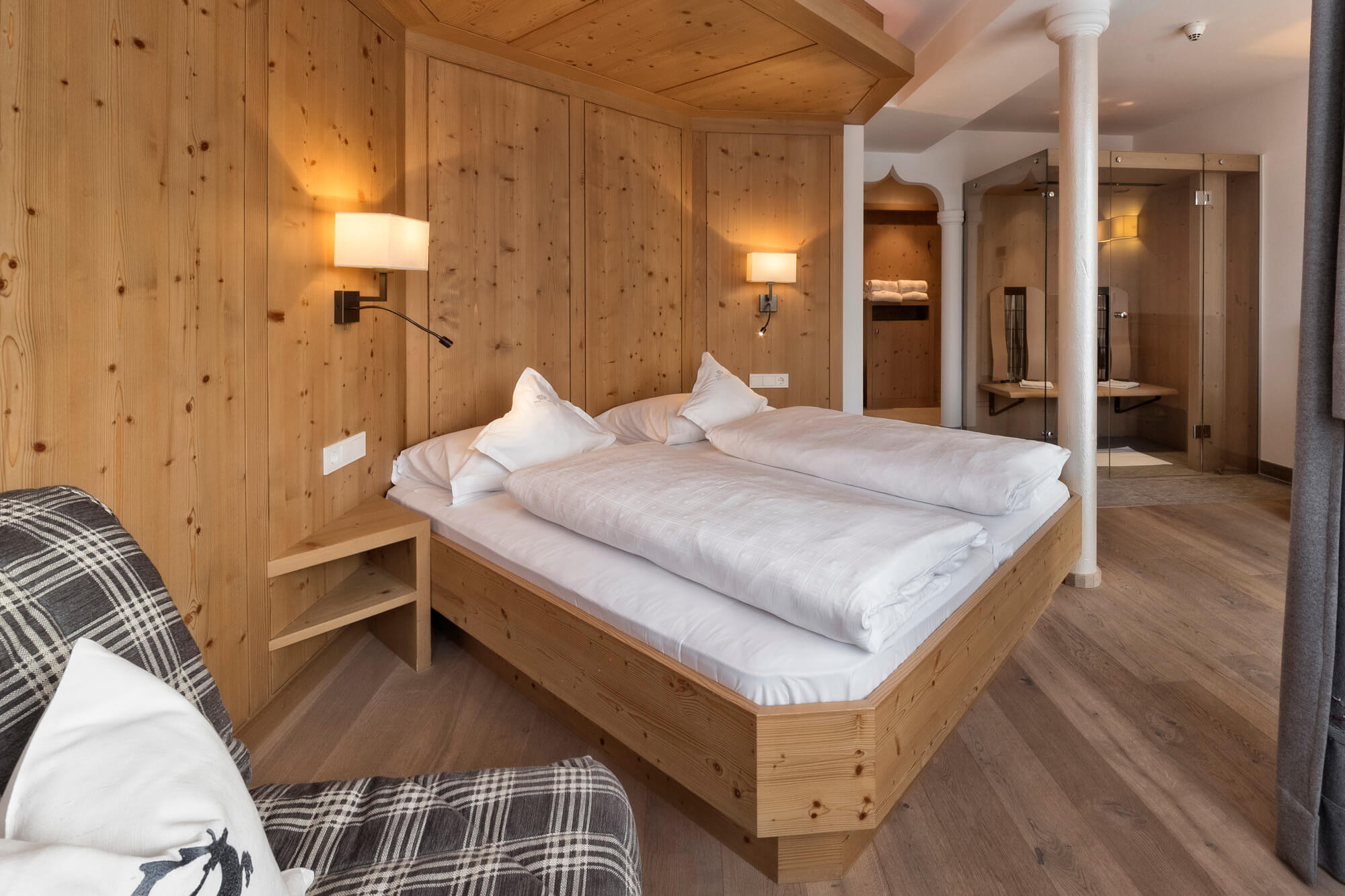 Zimmer mit Infrarotkabine